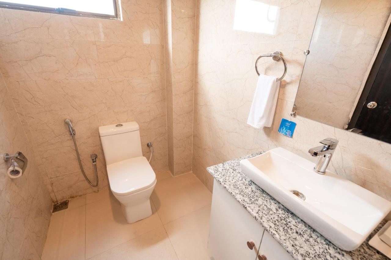 Royale Lalawi Hotel Āīzawl Esterno foto